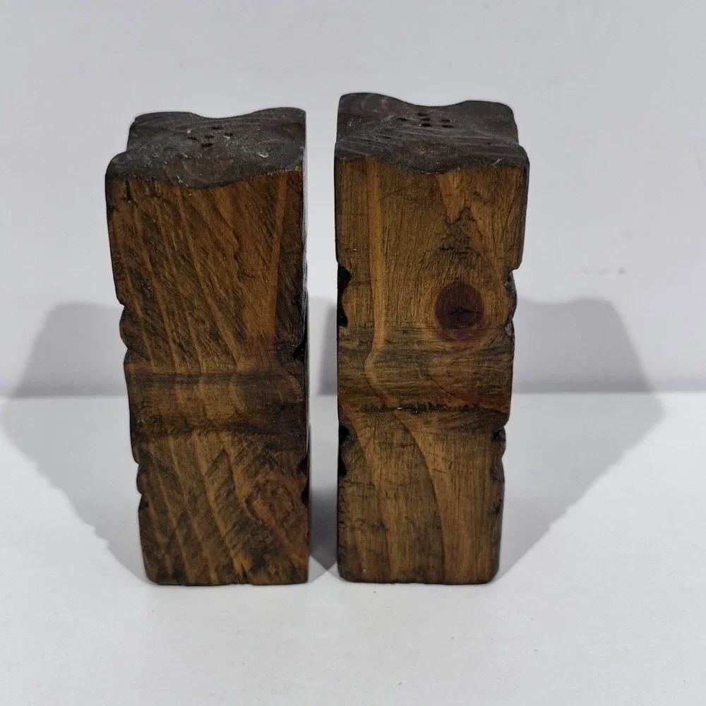 Vintage Salt & Pepper Shaker Set Carved Wooden Square Boho‎ Rustic Lodge